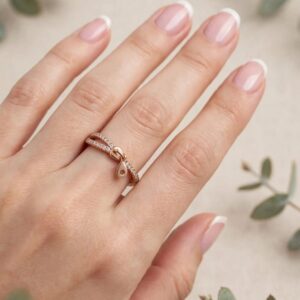 R158 ANILLO AJUSTABLE CON COLGANTE 18K