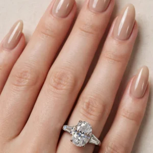 R227 ANILLO CON PIEDRA OVALADA
