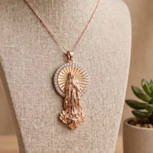 DJ107 DIJE DE LA VIRGEN MARIA 18K