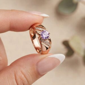 R277 ANILLO CON CRISTAL AL CENTRO Y ABERTURAS
