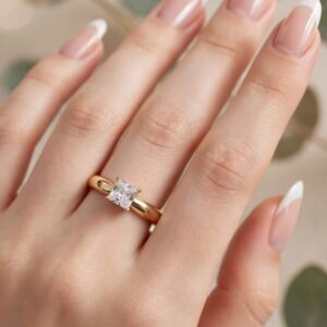 R325 ANILLO CON PIEDRA RECTANGULAR