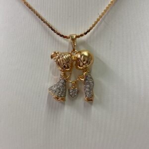 DJ186 DIJE DE NIÑO Y NIÑA CON CORAZONCITO Y BRILLOS 18K