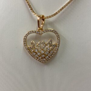 DJ188 DIJE DE CORAZON DE CRISTALES CON FRASES "MOM" 18K