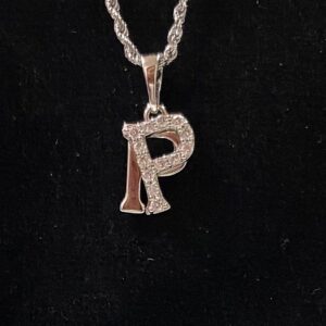 DJ215 DIJE PLATEADO DE LETRA "P"