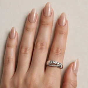 R361 ANILLO PLATEADO CON BRILLOS Y ABERTURA