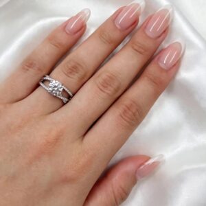 R434 ANILLO PLATEADO CON CRISTAL GRANDE Y TIRAS CRUZADAS