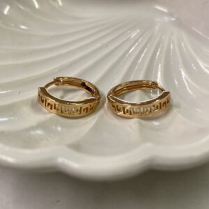 A18141 ARRACADA DELGADA CON DISEÑO GRECO 18K