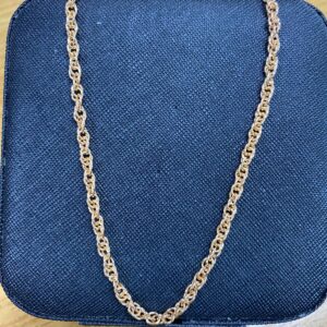 C18020 CADENA DISEÑO MEDIO TORCIDO 18K