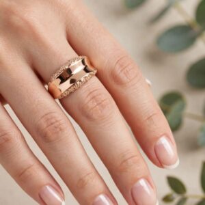 R1807- ANILLO GRUESO CON DOS LINEAS A LA ORILLA