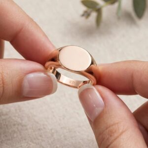 R1810 ANILLO GRUESO CON PLACA CIRCULAR