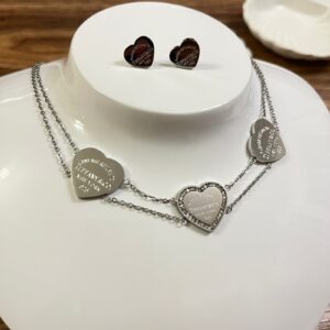 JAP005 JUEGO DE 3 CORAZONES GRABADOS Y ARETES TIFANNY