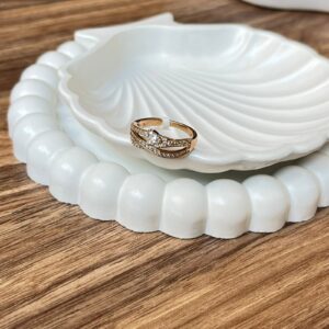 18018 ANILLO CHURUMBELA CON PIEDRA TRIANGULAR 18K