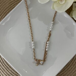 C18149 COLLAR CON PERLAS Y DIJES DE CORAZON 18K 48CM