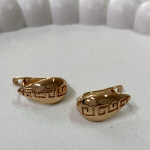A18442 ARETE MINI GOTA CON GRABADO GRECO 18K