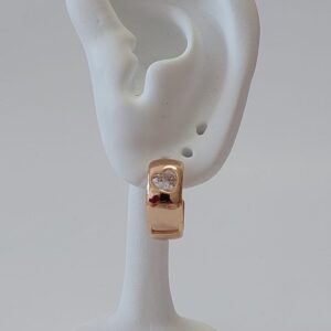 A18467 ARRACADA DE CORAZON CON PIEDRA BLANCA 18K