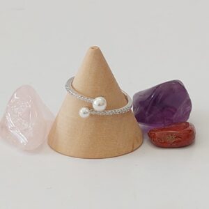 R0016 ANILLO DE RODIO CON 2 PERLAS