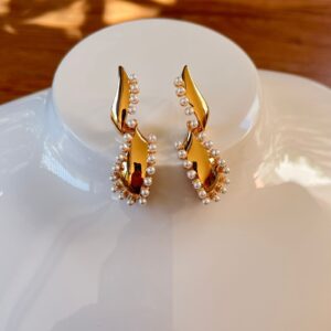 A18584 ARETE TORCIDO CON PERLAS 18K