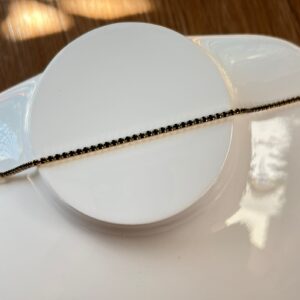 P18301 PULSERA DELGADA CON BRILLOS NEGROS 18K 17+2CM