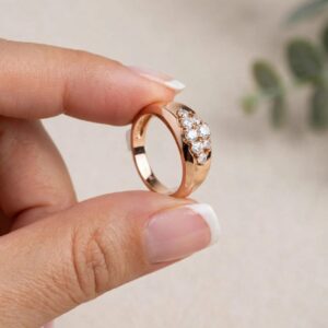 18063 ANILLO CON CRISTALES 18K
