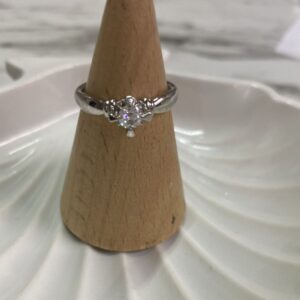 R313 ANILLO PLATEADO CON PIEDRITA