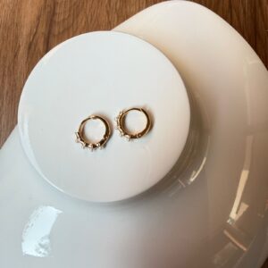 A18670 ARETE CHICO CON PERLAS 18K