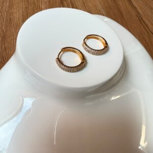 A18731 ARETE CON CRISTALES 18K