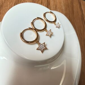 A18749 ARETE DE 3 PIEZAS DE ESTRELLAS COLGANTES 18K