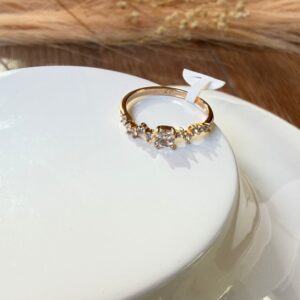 18067 ANILLO CON CRISTALES 18K
