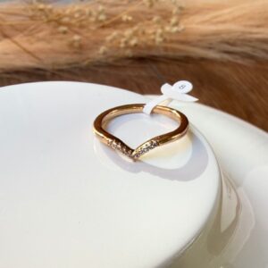 18070 ANILLO EN FORMA V CON BRILLOS 18K