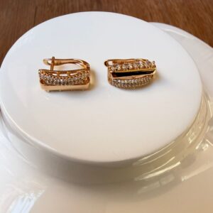 A18759 ARETE DOBLE PEDRERIA ESTILO CHURUMBELA