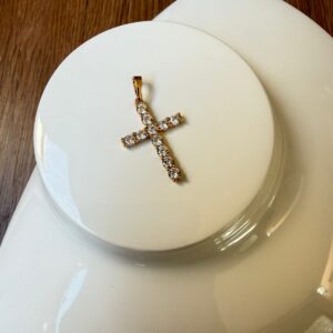 D18028 DIJE CRUZ DE KRYSTALES 2.5 X 2 CMS