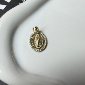 D14013 DIJE VIRGEN DE GUADALUPE CON BRILLOS ALREDEDOR 1.5CM 14K