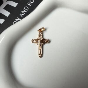 D18036 DIJE DE CRUZ 2.5X1.5CM 18K
