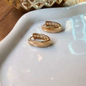 A18854 ARETE RECTANGULAR 18K