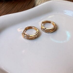 A18859 ARETE CON BRILLOS 18K