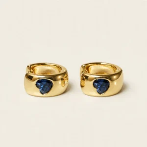 A140042 ARETE LISO CON CORAZON AZUL 14K