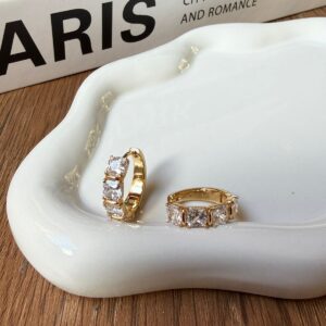 A18889 ARETE CON  PIEDRAS 18K