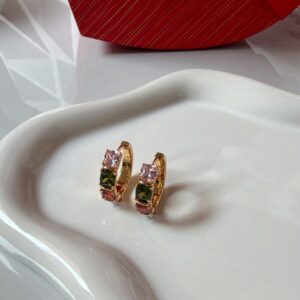 A18892 ARETE CON LINEA DE PIEDRAS DE COLORES 18K