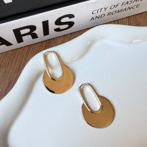 A18936 ARETE DE HERRADURA 18K