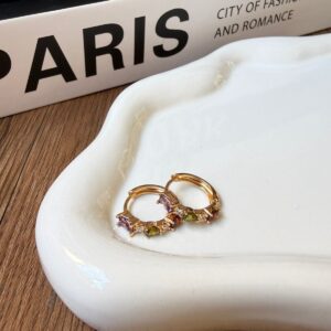 A18883 ARETE CON LINEA DE PIEDRAS DE COLORES 18K