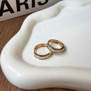 A18866 ARETE CON BRILLOS 18K