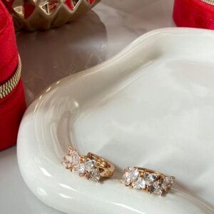 A18872 ARETE CON PIEDRAS 18K