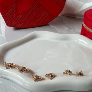 A18904 ARETE JUEGO DE 3 PARES DISEÑO ABEJAS 18K