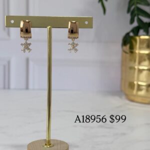 A18956 ARETE CON CRISTALES COLGANTES 18K