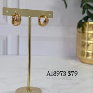 A18973 ARETE ARO HUGGIE 18K