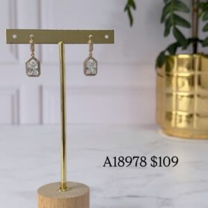 A18978 ARETE COLGANTE DE PIEDRA CON BRILLOS 18K