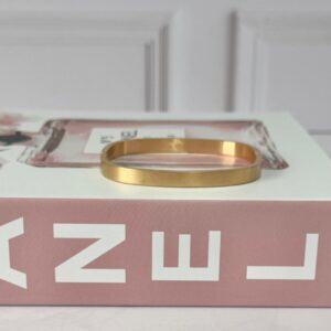 B18038 BRAZALETE LISO CUADRADO 60MM 18K