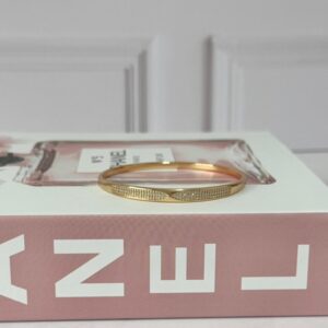 B18041 BRAZALETE CON LINEAS DE BRILLOS 60MM 18K