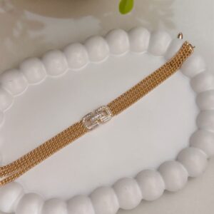 P18440 PULSERA CADENA 3 HILOS DIJE TIPO BROCHE CON BRILLOS 17+3CMS 18K