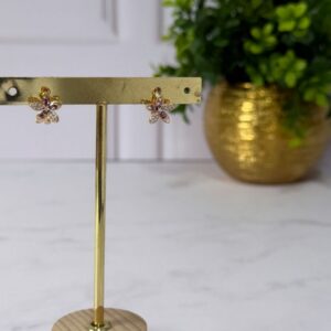 A181090 ARETE DISEÑO DE FLOR PIEDRA LILA Y BLANCA 18K